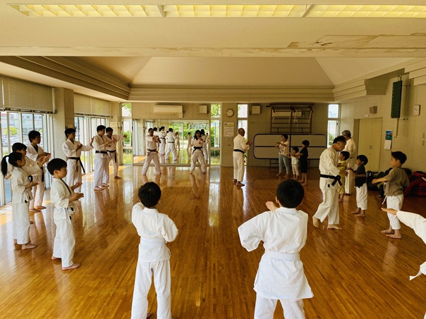 準備運動と基本稽古