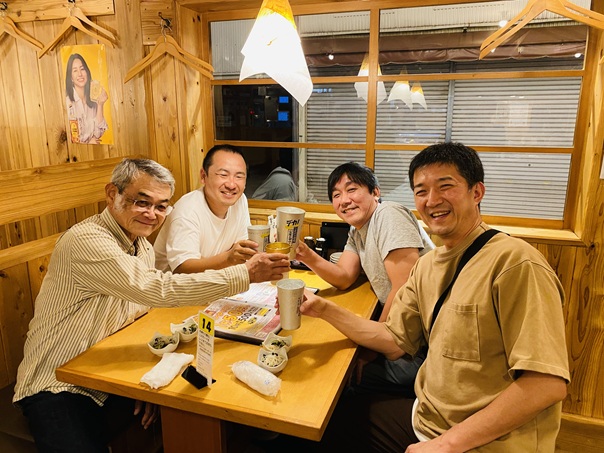 2次会は師範とまことと津崎君の4名で丸亀市