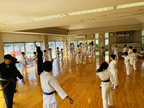 準備運動と基本稽古